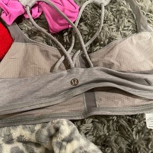lululemon sports bra